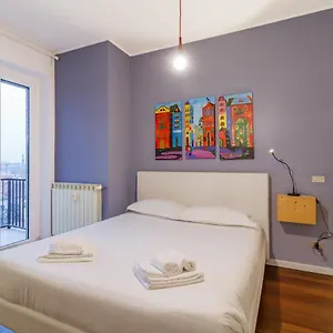 Joivy Sleek Flat With Balcony Near Mudec Museum And Navigli Area Milano