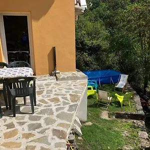  Appartamento Stunning 2-bed In Italia