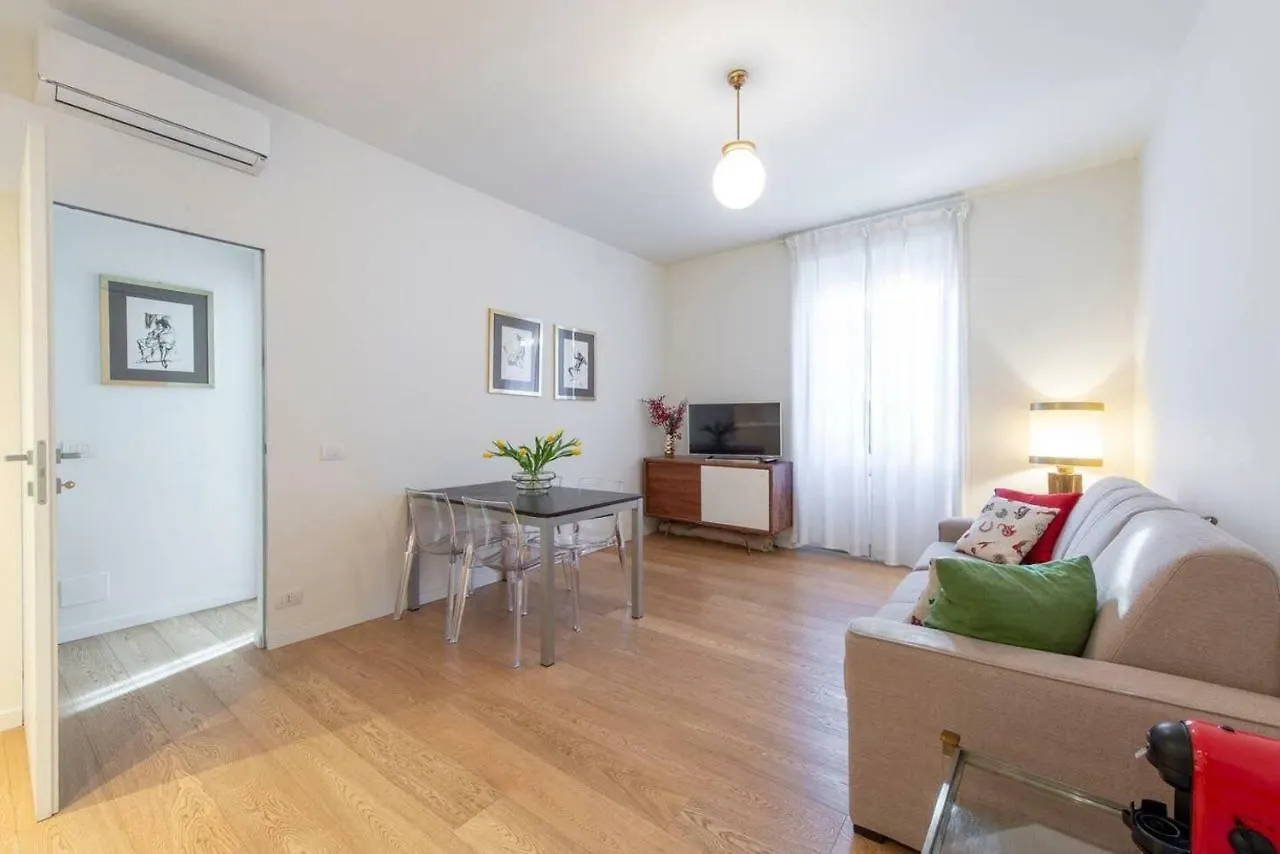 Joivy 1Br Apt In Isola With Stunning View To Bosco Verticale Milano Appartamento