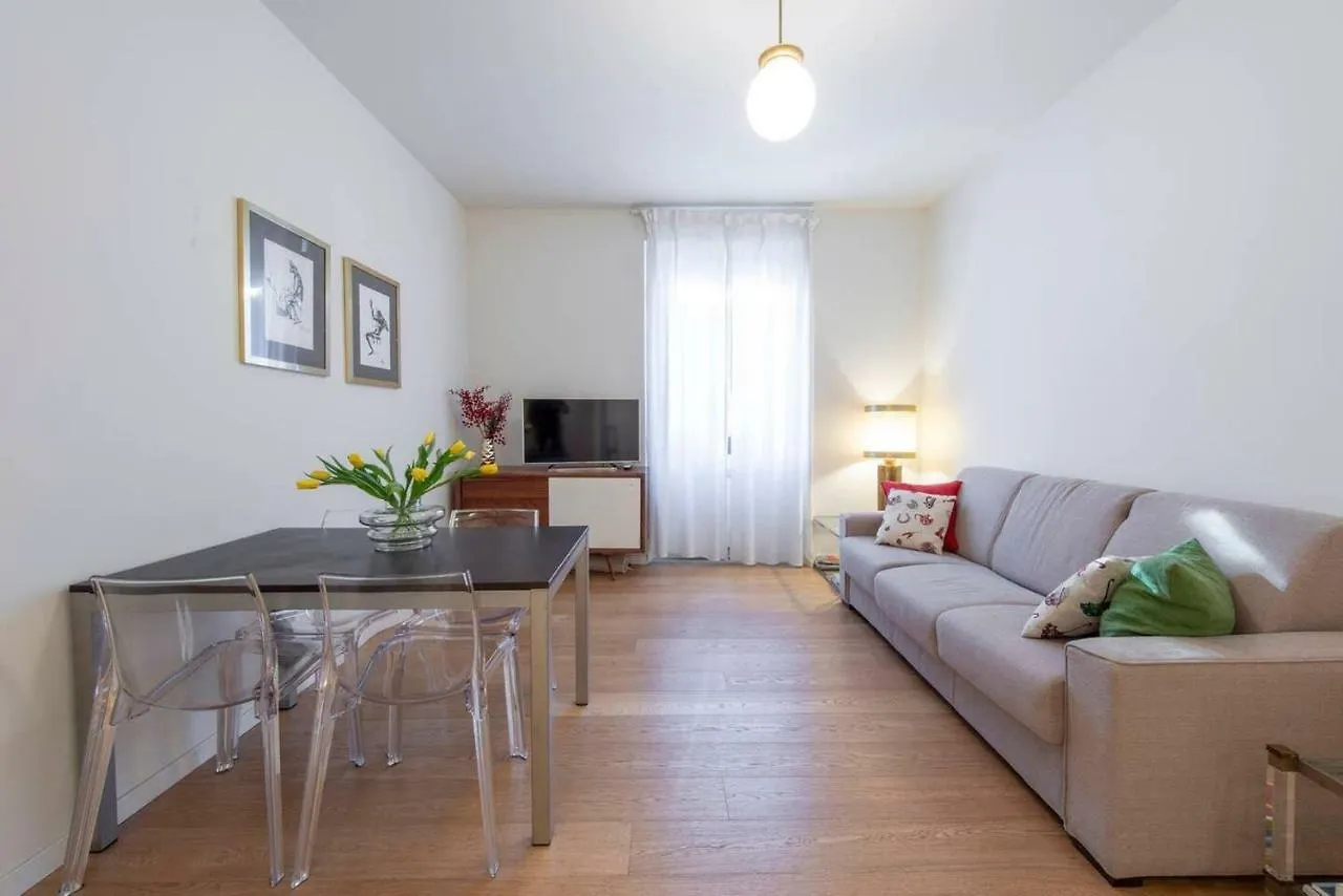 Joivy 1Br Apt In Isola With Stunning View To Bosco Verticale Milano 0*,